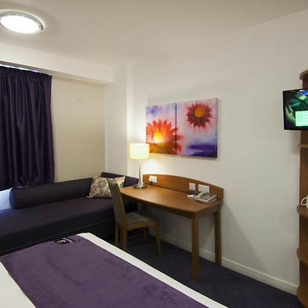 Premier Inn Derry / Londonderry Hotel Exterior foto