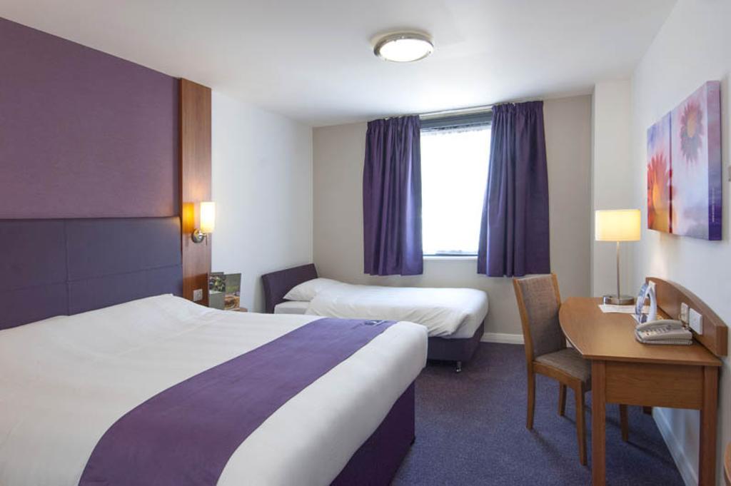 Premier Inn Derry / Londonderry Hotel Zimmer foto