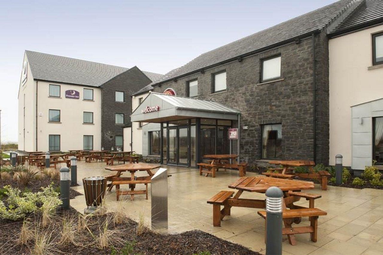 Premier Inn Derry / Londonderry Hotel Exterior foto