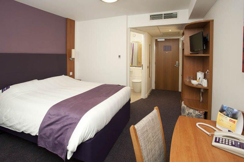 Premier Inn Derry / Londonderry Hotel Exterior foto